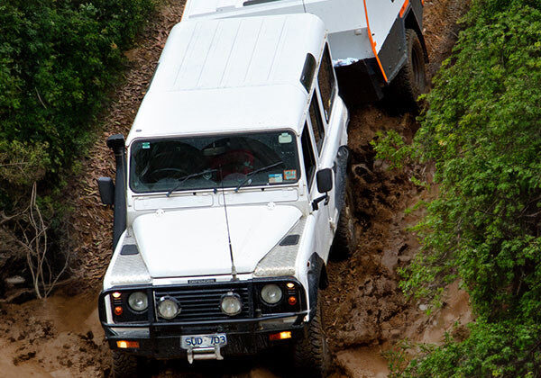 u4072edguidehowtotowtraileroffroad8600pxrutstrailerdownhill2-1685344186229_copy_f1960736-5d06-4c8a-9a58-09659b3441be